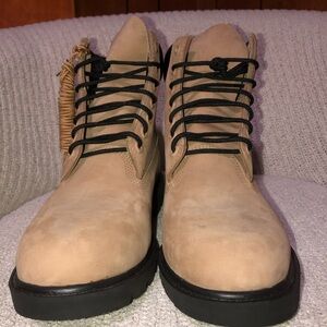 Timberland Classic Men's Tan Lace-Up Boots Natural Nubuck